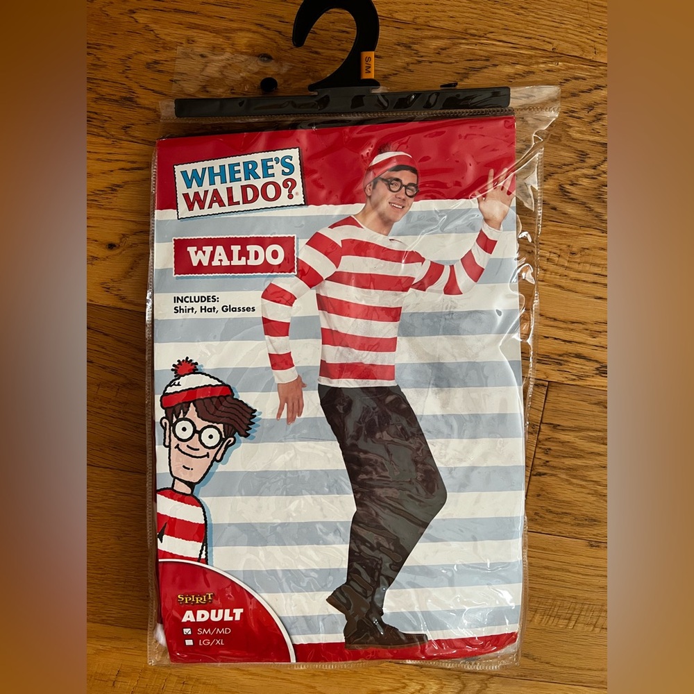 SM/MD -Spirit-Where’s Waldo? -Red & White Striped long sleeves /beanie/Glasses